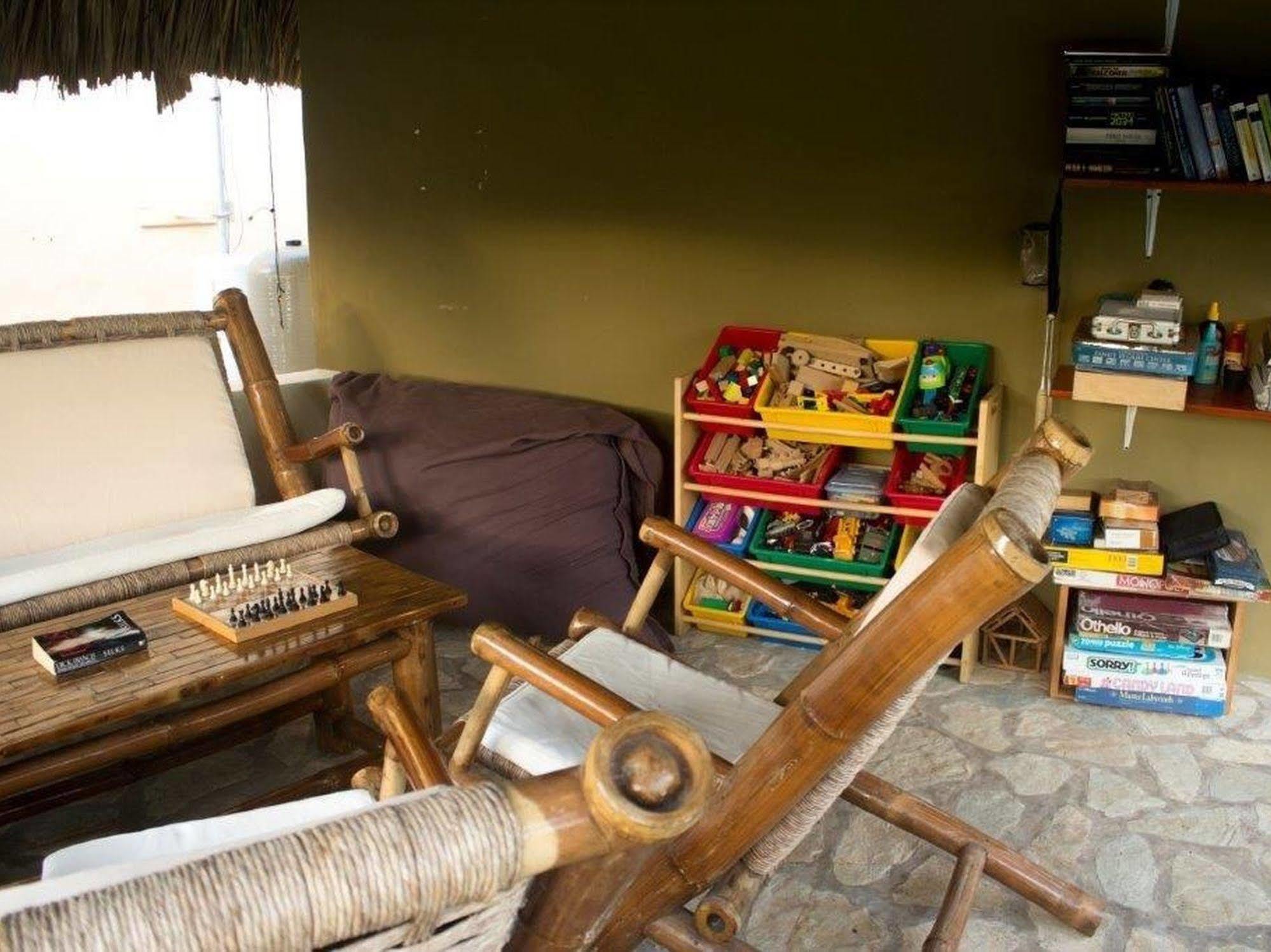Slabdr Coliving, Once Surf Salvacion Hostel Cabarete Kültér fotó
